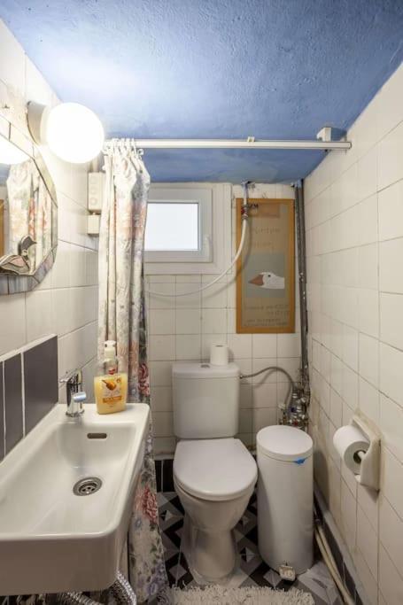Greek Retro Decor & Wesanderson'S Movies Design Thessalonique Extérieur photo